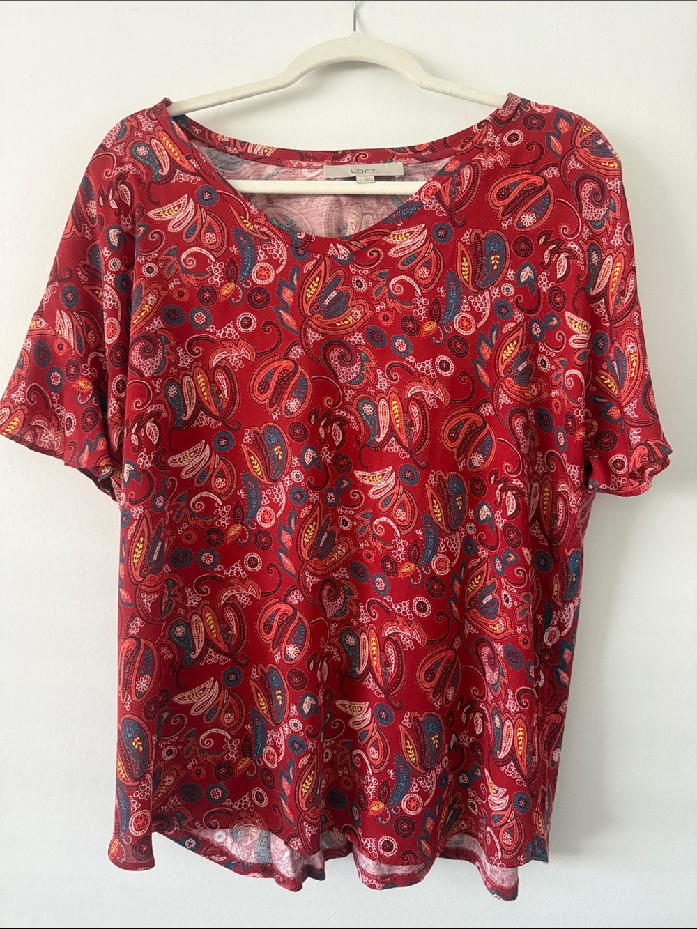 LOFT Red Paisley Short Sleeve Tee